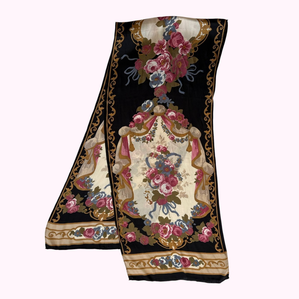 Vintage 80s Cream Floral Rose Bouquet Scarf